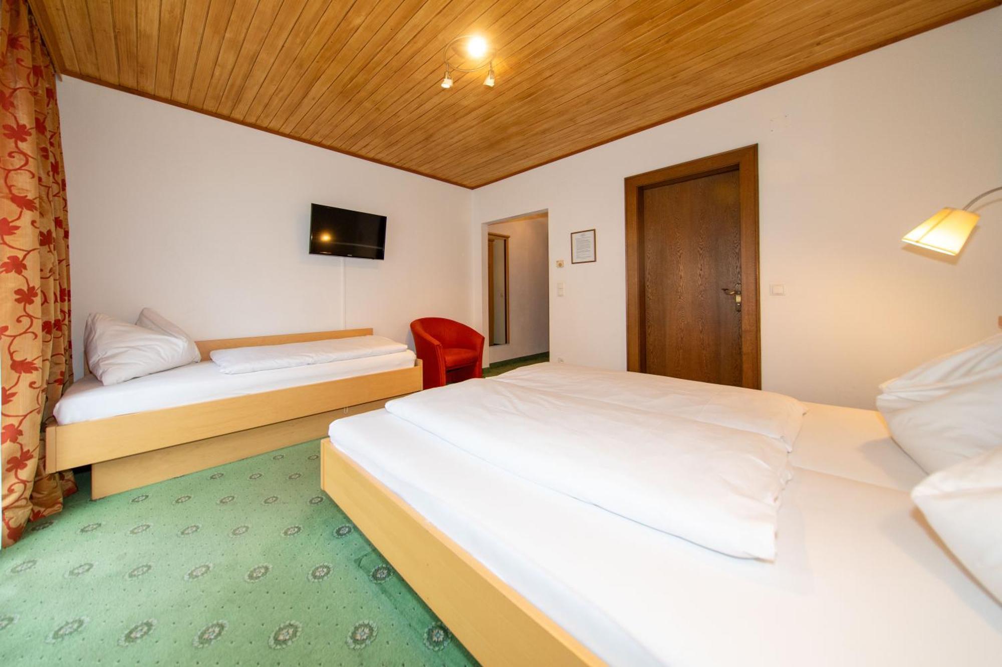 Pension Mozart Wagrain Exterior photo