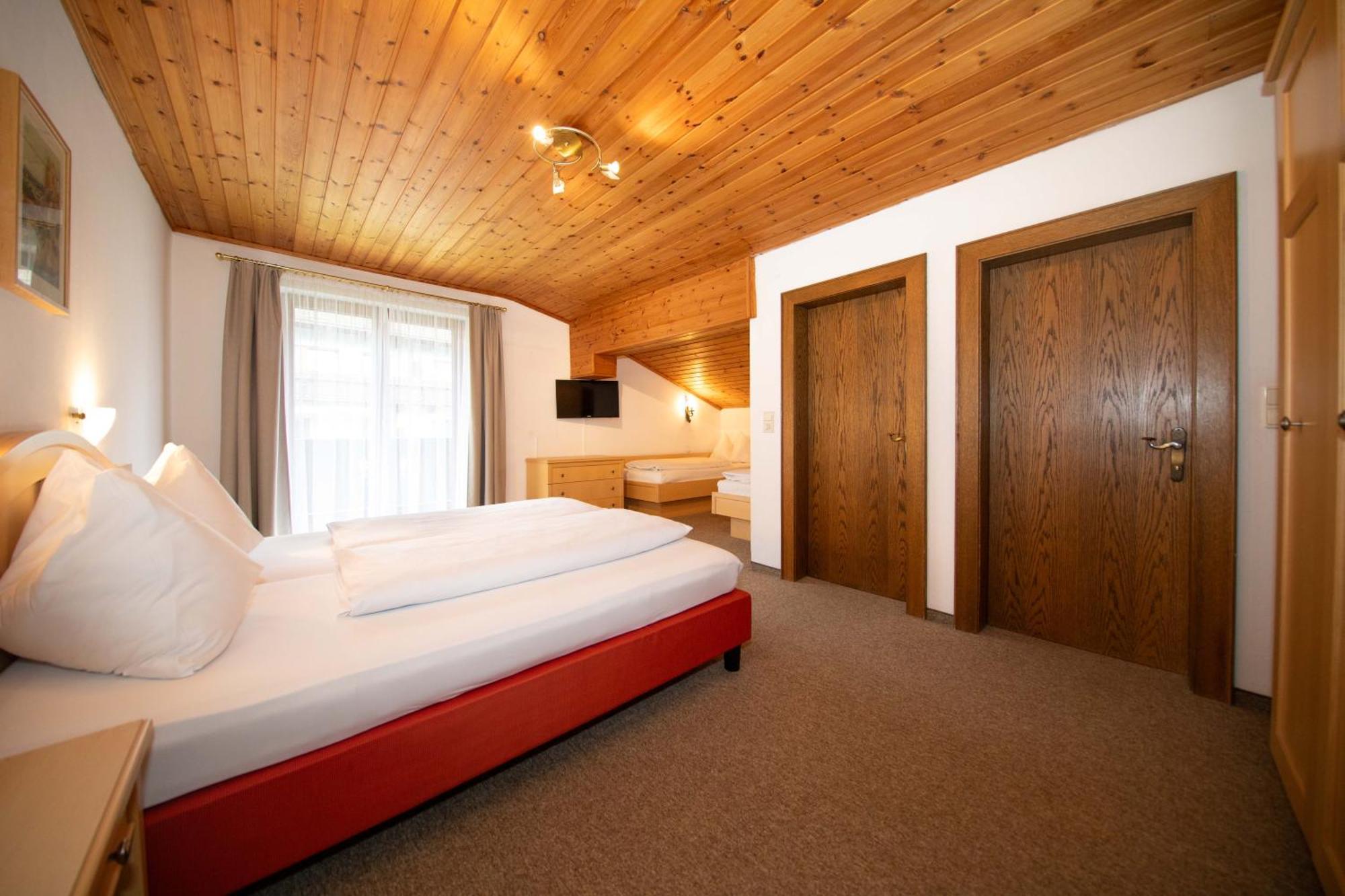 Pension Mozart Wagrain Exterior photo