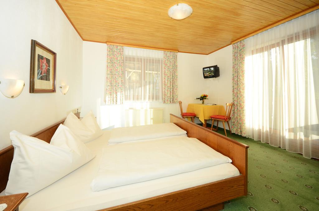 Pension Mozart Wagrain Exterior photo